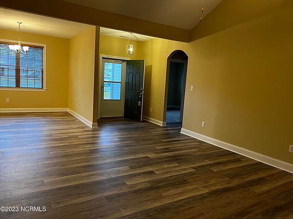 3rd image of 3206 Macy Ct