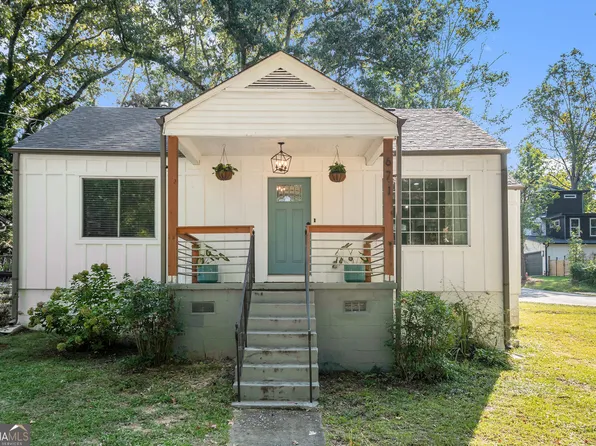 671 Center Hill Ave NW, Atlanta, GA 30318