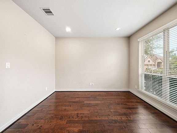 5th image of 10 Serina Ln