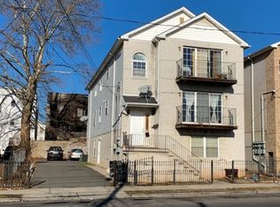 353-355 Hawthorne Ave, Newark, NJ 07112