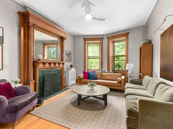 207 Park Pl APT 4E, Brooklyn, NY 11238