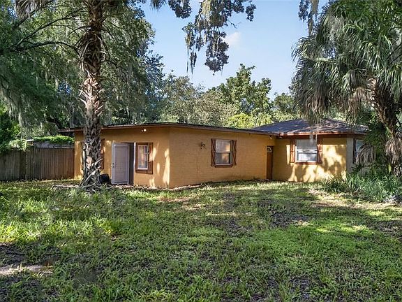 2nd image of 4020 MAGNOLIA DRIVE
