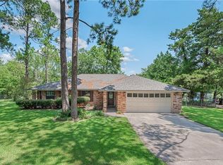2008 Rockwood Dr, Bryan, TX 77807