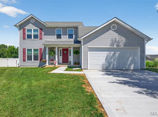 1471 Cochise Dr, O'Fallon, MO 63366