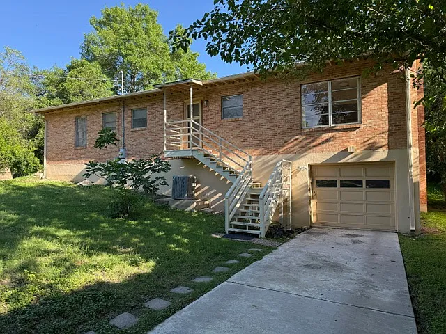 207 Canyon Dr — Photo 9