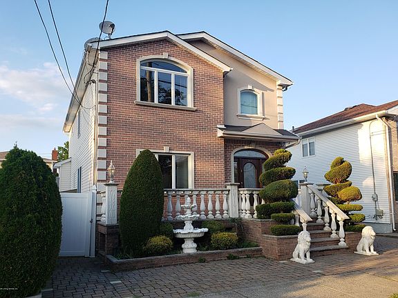 3rd image of 343 Dongan Hills Ave