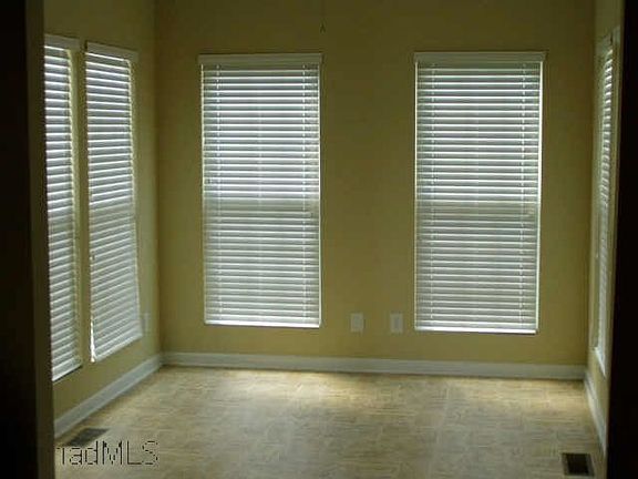 3rd image of 2518 Corinth Dr