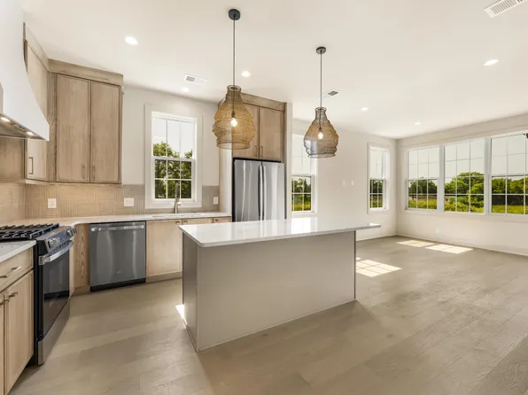 300 Edith Cir, Nashville, TN 37208