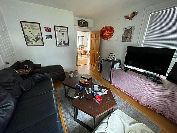 Room 1- Photo 3