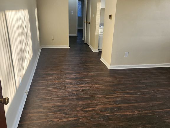 2nd image of 2600 Naylor Rd SE #305