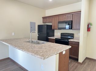 902 N High St #107, Aberdeen, SD 57401