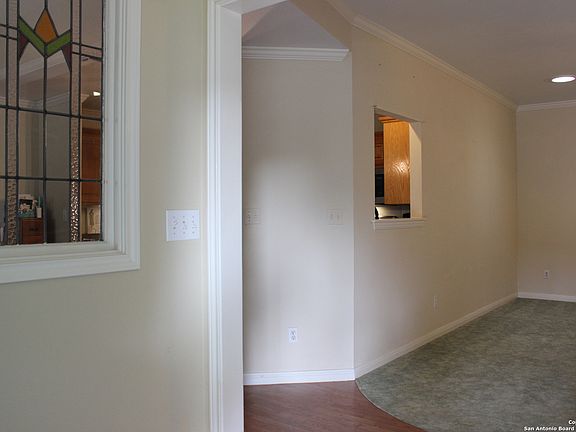 4th image of 1513 Circle Oak