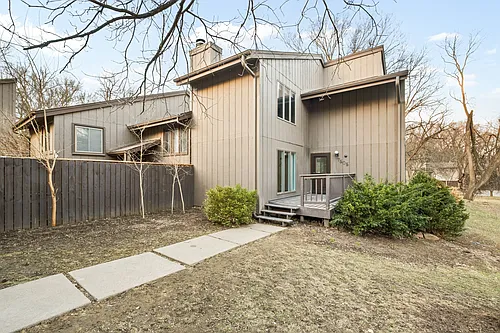 7505 N 55th Plz Photo 1