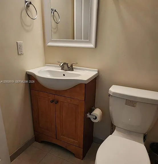 6410 SW 57th Ct — Photo 8