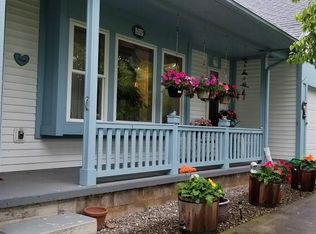 27 Bay Heights Cir, Geneva, NY 14456