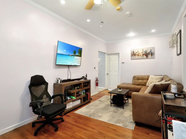 963 965th Blvd #2-5