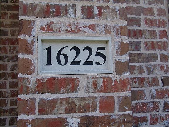 3rd image of 16225 Mapleshade Dr