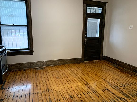 5th image of 3337 Texas Ave #1