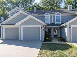 6032 NE Moonstone Dr, Lees Summit, MO 64064
