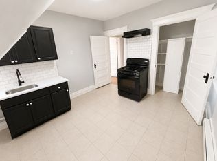 870 S 14th St #2, Newark, NJ 07108