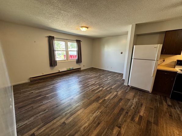 402 2nd Ave SW #2