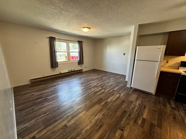 402 2nd Ave SW #2, Kasson, MN 55944