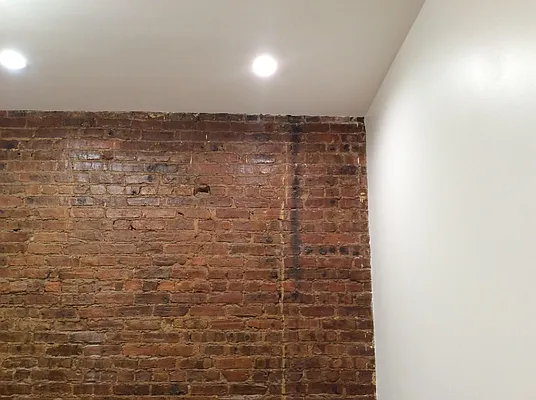 Rented by Peter Jacob, LREB | media 17