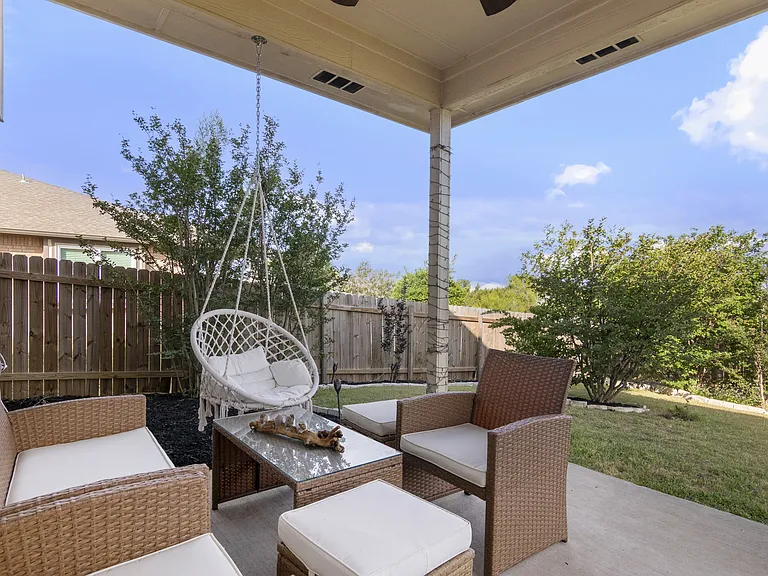 13524 Lyndon B Johnson St — Photo 20