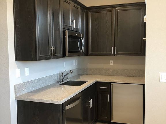 Lot 220 Lock-off Suite Kitchenette