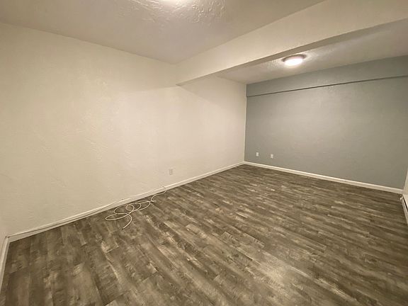 4th image of 3257 Delaware St APT 4