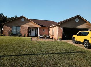 10101 Woodmere Dr, Fairhope, AL 36532