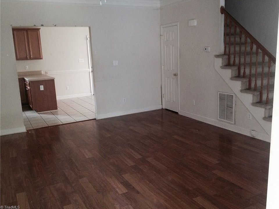 2nd image of 504 Wise Ave