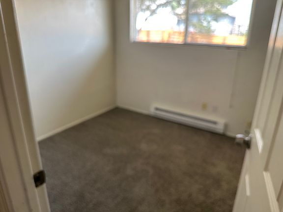 4th image of 3540 E Portland Ave