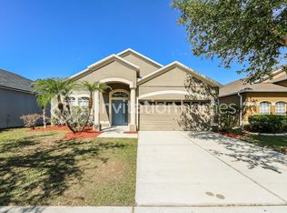 1827 Atlantic Dr, Ruskin, FL 33570