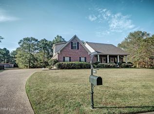 603 Absalom Cv, Terry, MS 39170