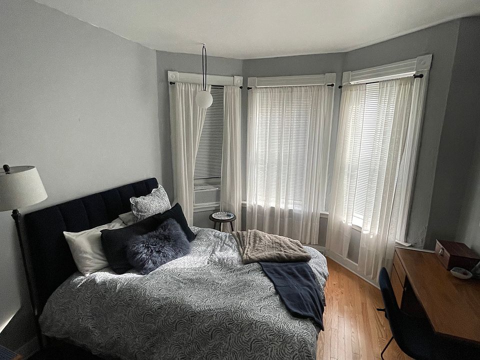 1st image of 209 Greene St #B