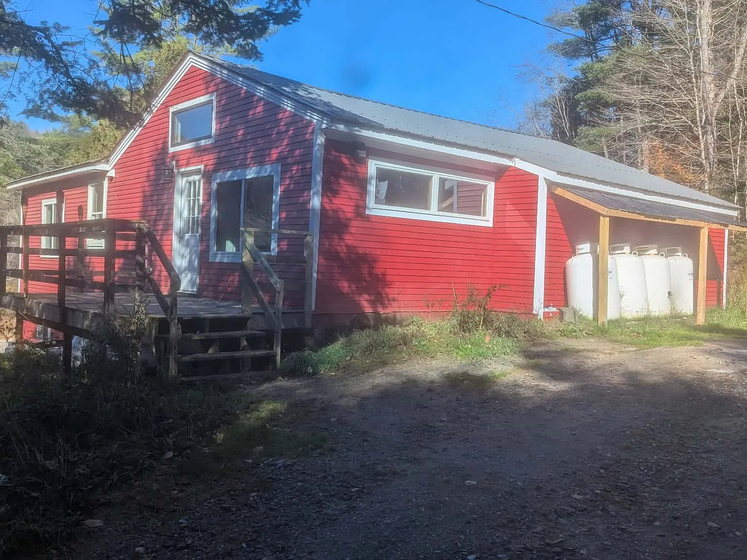 3 bed, $2,000 — Photo 2