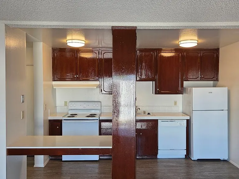 Beadnell Apartments — Photo 11