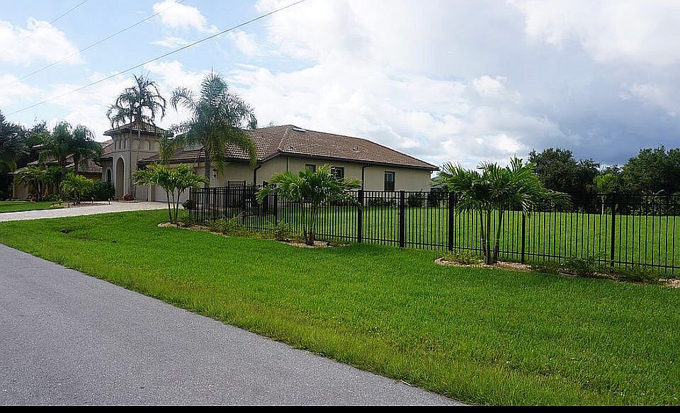 2nd image of 9356 Hialeah Ter