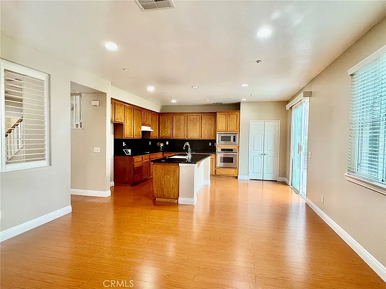 6076 Brookside Way — Photo 7