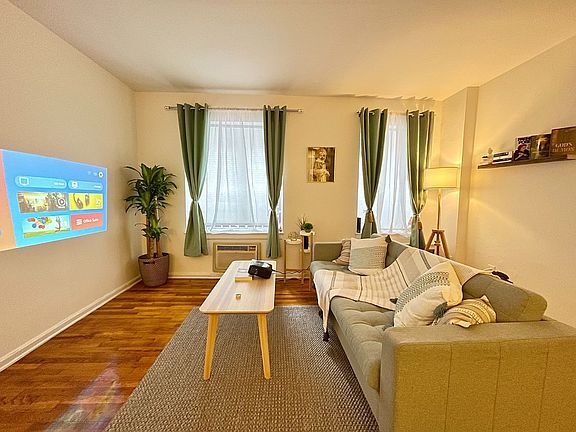 4th image of 216 W 78th St APT 1B