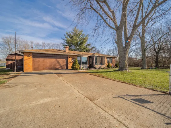 1128 W County Road 300 N, New Castle, IN 47362