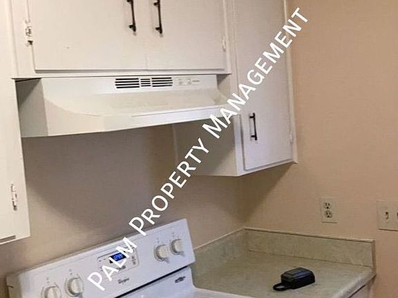 5th image of 4416 Caroline Dr APT B