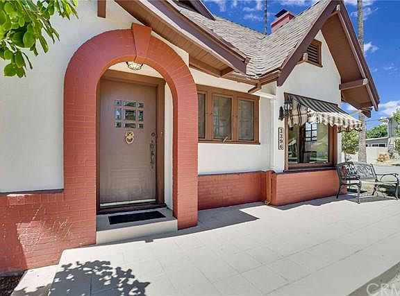 3rd image of 3396 Genevieve St