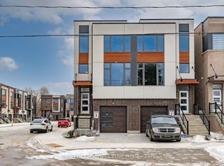 23 Blackstone St, Toronto, ON M6L 3B7