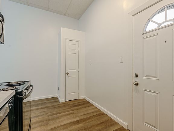 2nd image of 215 Hannah Dr