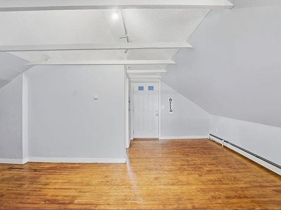 3rd image of 62 Heath St Floor 3