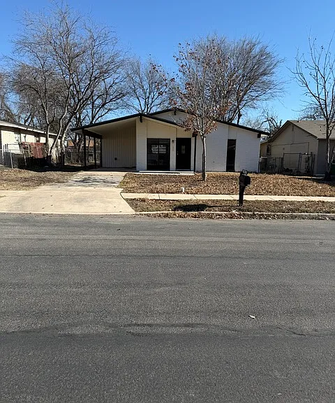 5915 Highfield St — Photo 12