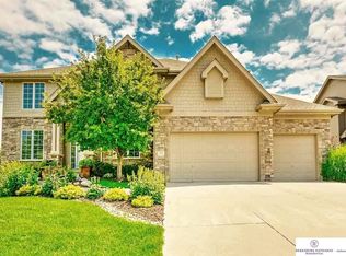 813 S 182nd St, Elkhorn, NE 68022