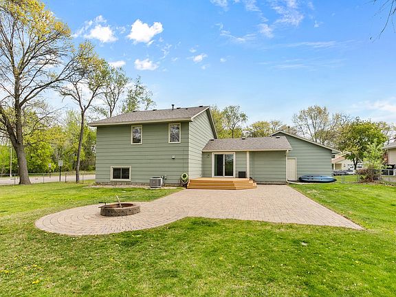 2nd image of 7299 Meadow Ct
